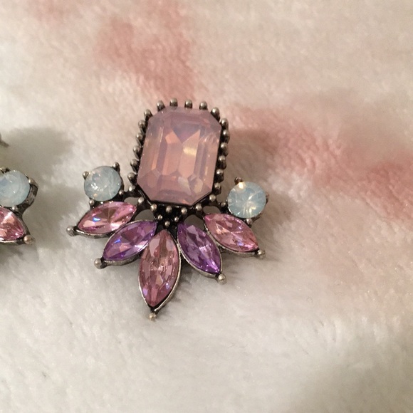 Pink Rhinestone Fashion Pierced Earrings NWT - Picture 2 of 5